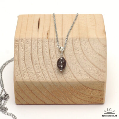 Ketting met porseleinen Koffieboon met echt platina (glanzend) & sterling zilveren ketting 45cm