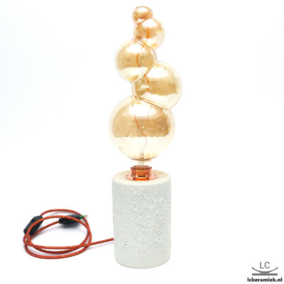 Lampvoet porselein met witte kraters en bellen lamp 48cm hoog