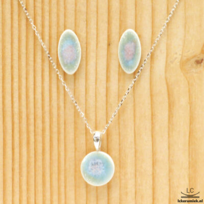 Sieraden set ketting met Porseleinen hanger en ovale porseleinen stekers - blauw roze - sterling zilver
